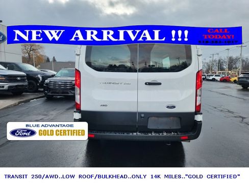 Used 2023 Ford Transit 250 Low Roof AWD w/ Exterior Upgrade Package image 5