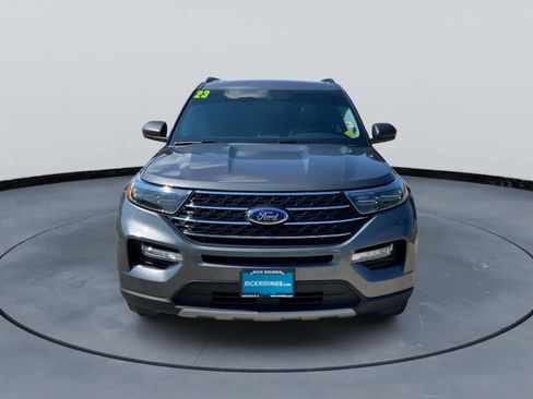 Used 2023 Ford Explorer XLT w/ Equipment Group 202A AWD/4WD image 11