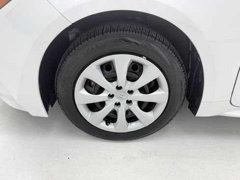 Used 2024 Toyota Corolla LE FWD image 7