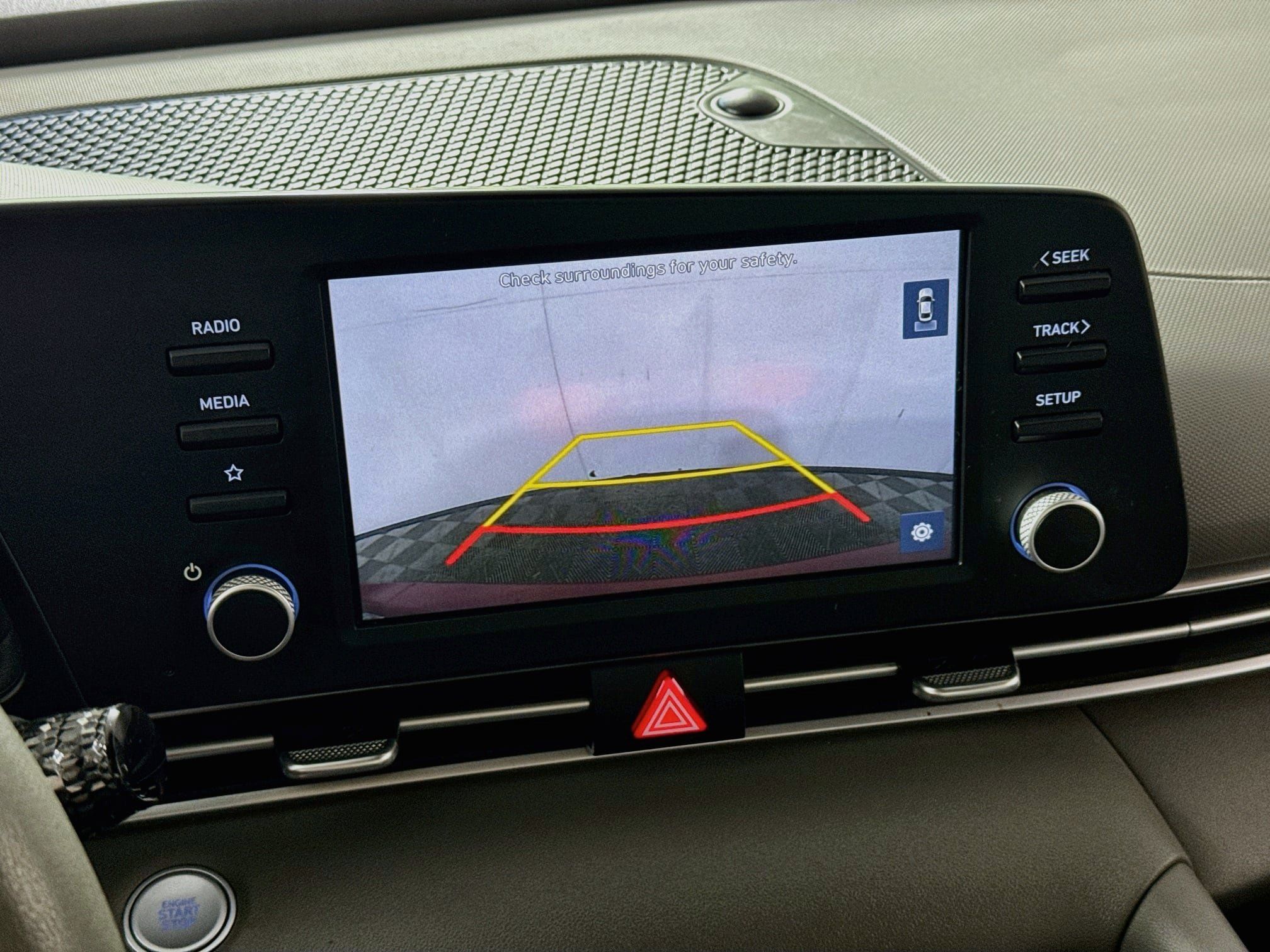 Used 2021 Hyundai Elantra SEL FWD image 3