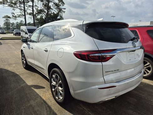 Used 2020 Buick Enclave Avenir w/ Avenir Technology Package image 4