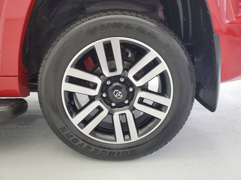 Used 2024 Toyota 4Runner Limited AWD/4WD image 10