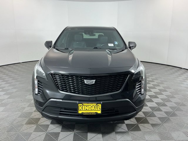 Used 2022 Cadillac XT4 Luxury w/ LPO, ONYX Package AWD/4WD image 2