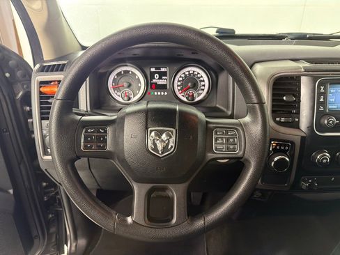 Used 2015 RAM 1500 Express RWD image 12
