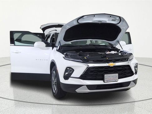 Used 2025 Chevrolet Blazer LT w/ Convenience Package AWD/4WD image 5