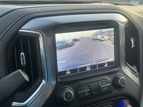 Certified 2022 Chevrolet Silverado 2500 LT w/ Convenience Package image 10