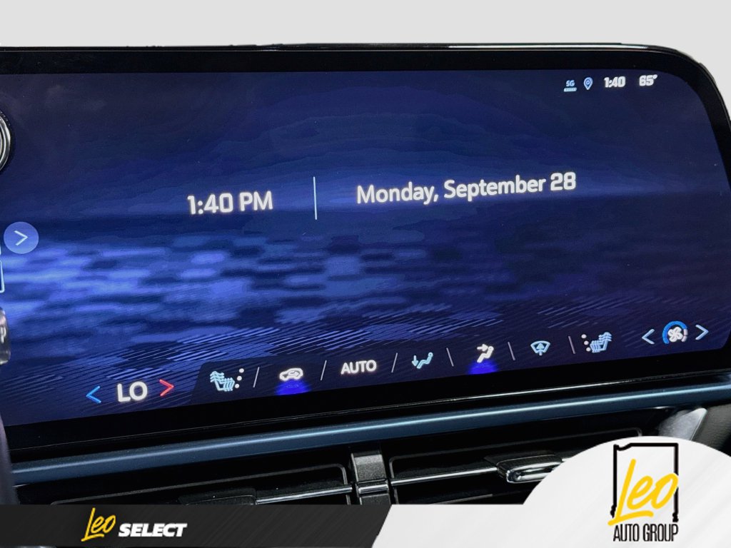 Used 2024 Chevrolet Equinox EV LT w/ LPO, Interior Storage Package FWD image 17