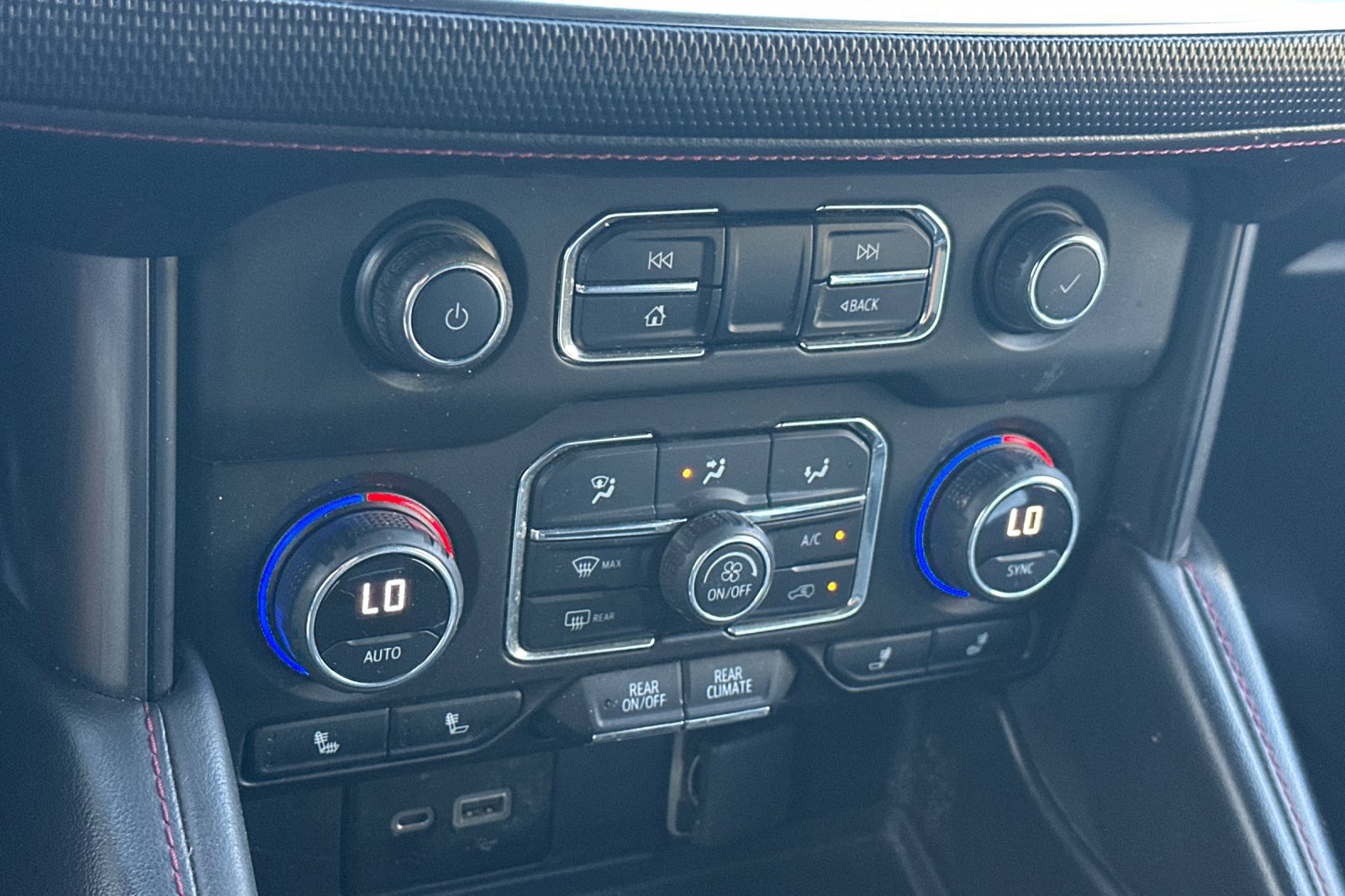 Used 2022 Chevrolet Tahoe RST RWD image 21