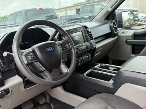 Used 2018 Ford F150 XL w/ Equipment Group 101A Mid AWD/4WD image 9