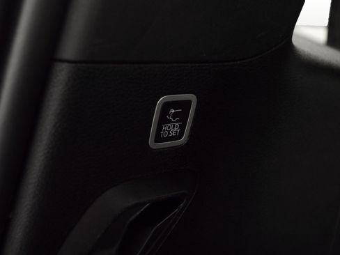 Used 2024 Jeep Wagoneer Series II image 23