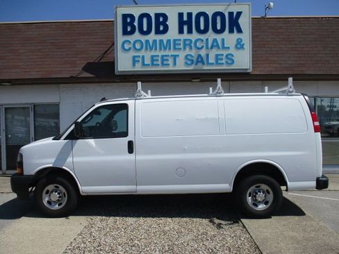 Used 2020 Chevrolet Express 2500 w/ Driver Convenience Package image 31