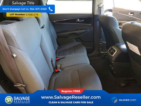 Used 2020 Kia Sorento FWD V6 image 15