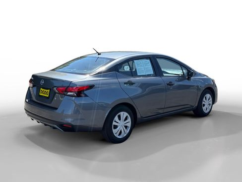 Used 2025 Nissan Versa S FWD image 5