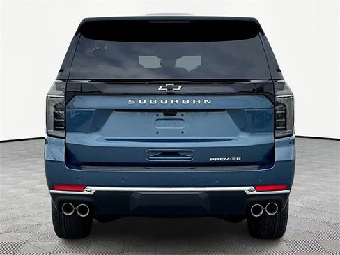 New 2026 Chevrolet Suburban Premier image 5