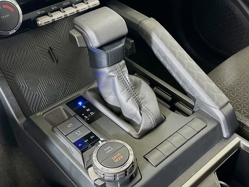 Used 2025 Toyota 4Runner SR5 image 25