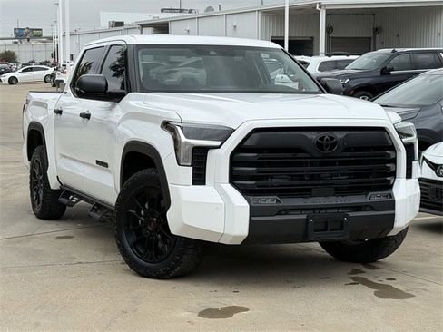 Used 2022 Toyota Tundra SR5 image 2
