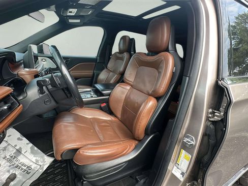 Used 2020 Lincoln Aviator Reserve w/ Equipment Group 202A AWD/4WD image 16