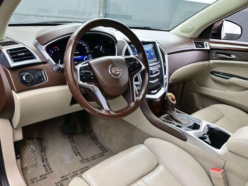 Used 2015 Cadillac SRX Luxury w/ Driver Awareness Package image 12