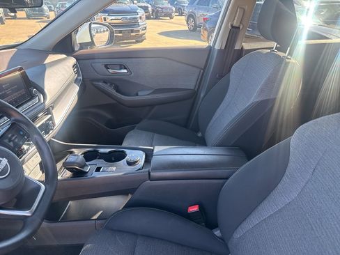 Certified 2023 Nissan Rogue SV image 40