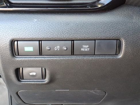 Certified 2023 Nissan Sentra SR w/ SR Premium Package FWD image 19