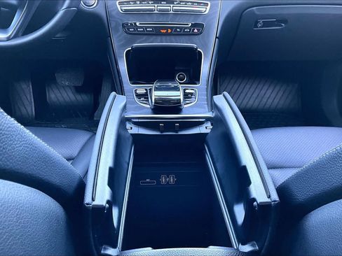 Used 2017 Mercedes-Benz GLC 300 4MATIC Coupe image 36
