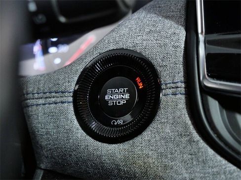 Used 2022 Jeep Compass Latitude w/ Convenience Group image 25