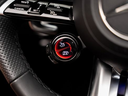 Used 2022 Mercedes-Benz SL 55 AMG 4MATIC image 52