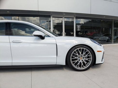 New 2024 Porsche Panamera image 9