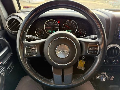 Used 2016 Jeep Wrangler Unlimited Sport w/ Quick Order Package 24S image 12