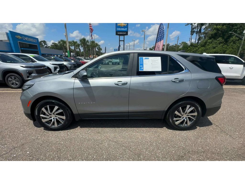 Used 2024 Chevrolet Equinox LT FWD image 5