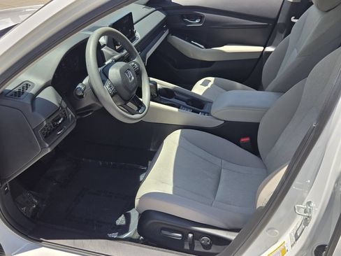 Certified 2023 Honda Accord EX image 10