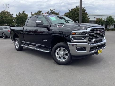 Used 2026 RAM 2500 Big Horn AWD/4WD image 2