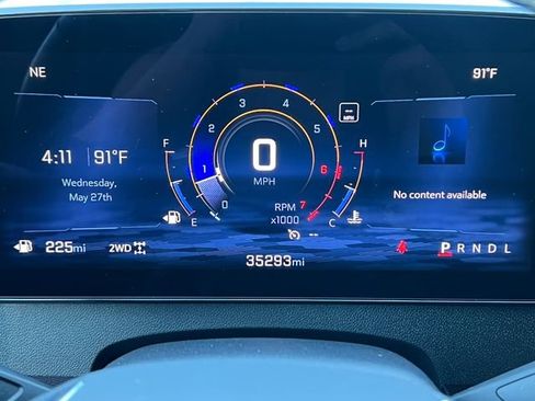 Used 2024 Chevrolet Traverse Z71 AWD/4WD image 21