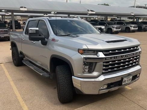Used 2020 Chevrolet Silverado 2500 LTZ w/ LTZ Premium Package image 2