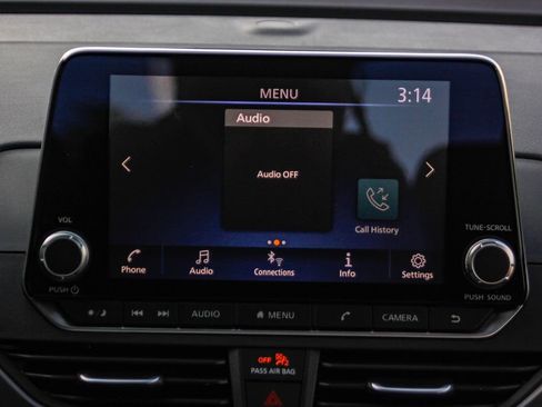 New 2025 Nissan Altima 2.5 SR image 16