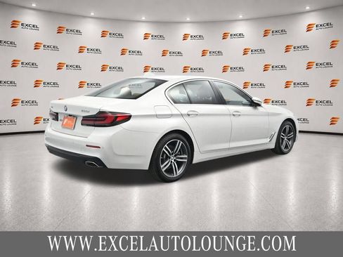 Used 2023 BMW 530i xDrive w/ Premium Package AWD/4WD image 5