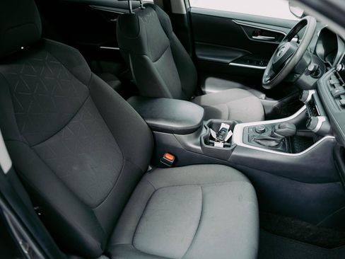 Used 2024 Toyota RAV4 XLE image 16