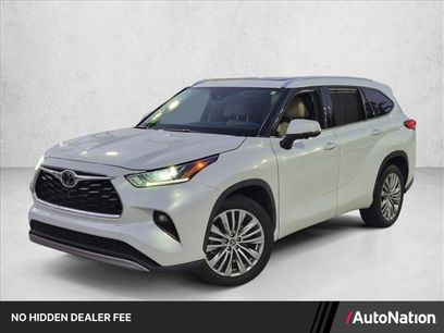 Used 2023 Toyota Highlander Platinum