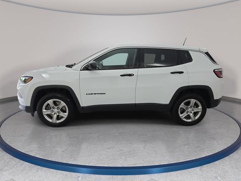 Used 2024 Jeep Compass Sport AWD/4WD image 8