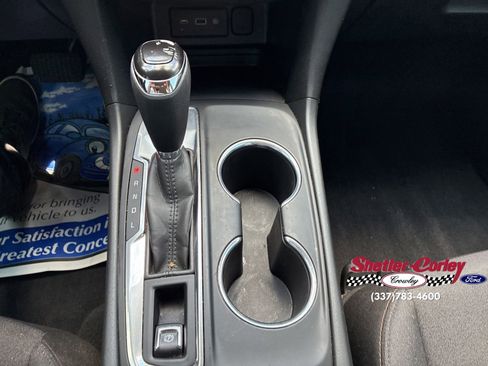 Used 2020 Chevrolet Equinox LT FWD image 19