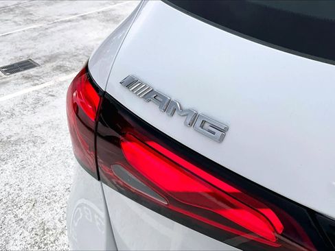 Used 2025 Mercedes-Benz GLC 43 AMG AMG GLC 43 image 10