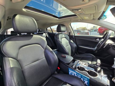 Used 2019 Kia Stinger Premium image 50