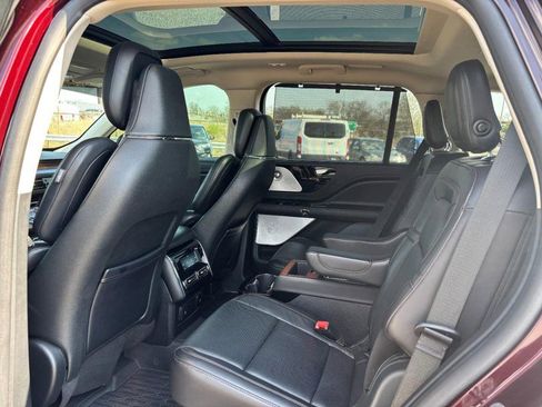 Used 2020 Lincoln Aviator Reserve w/ Equipment Group 202A image 13