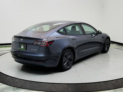 Used 2022 Tesla Model 3 Long Range AWD/4WD image 5