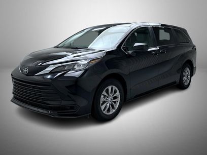 Used 2026 Toyota Sienna LE