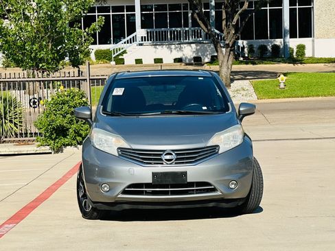 Used 2015 Nissan Versa Note FWD image 2