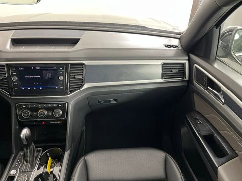 Used 2021 Volkswagen Atlas Cross Sport SEL R-Line AWD/4WD image 20