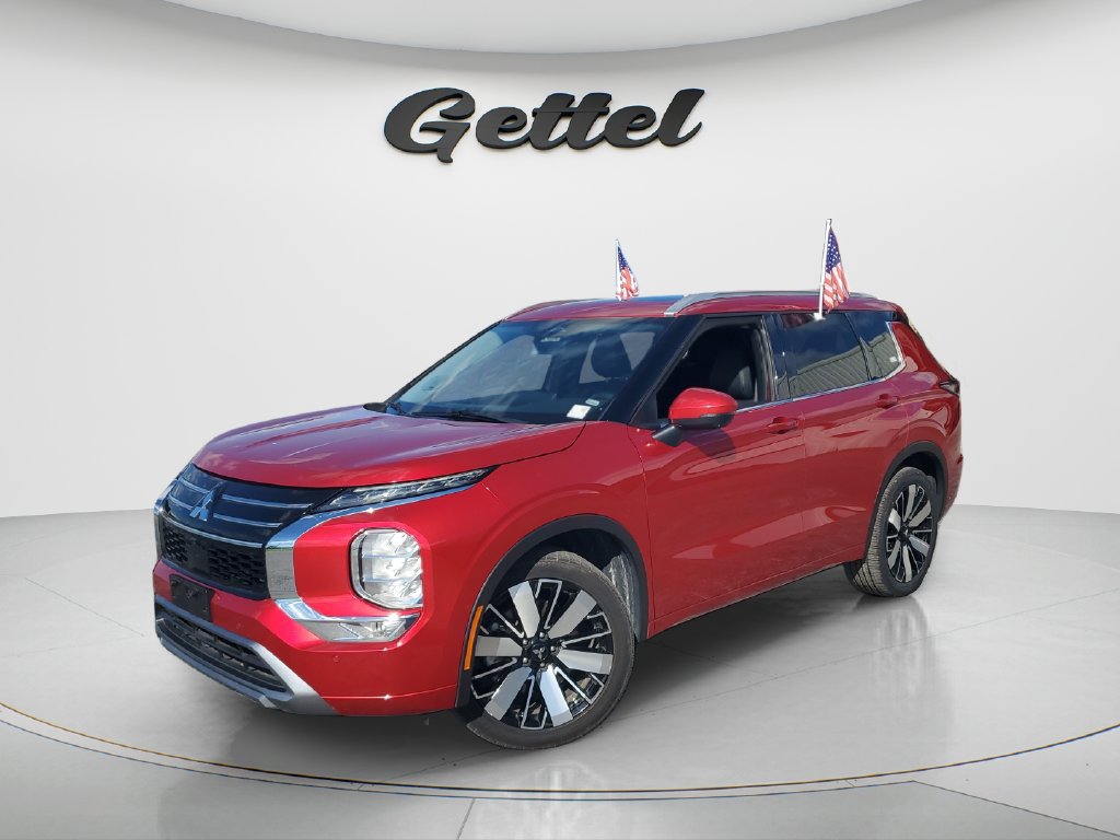 Used 2025 Mitsubishi Outlander SEL FWD image 1