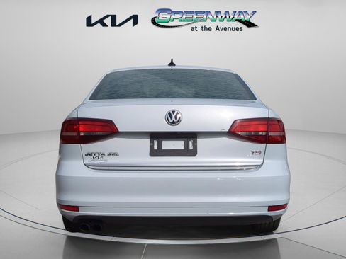Used 2017 Volkswagen Jetta SEL FWD image 5