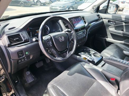 Used 2017 Honda Pilot Elite image 14